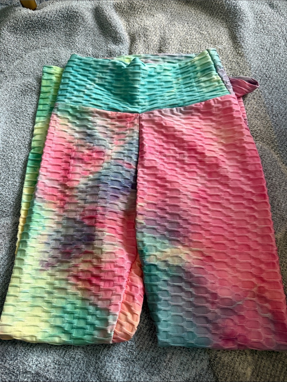Rainbow sports bra and leggings set 🌈. New and never used.